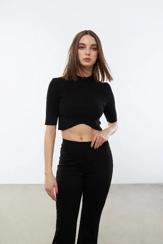 CROPPED MOCKNECK SWEATER